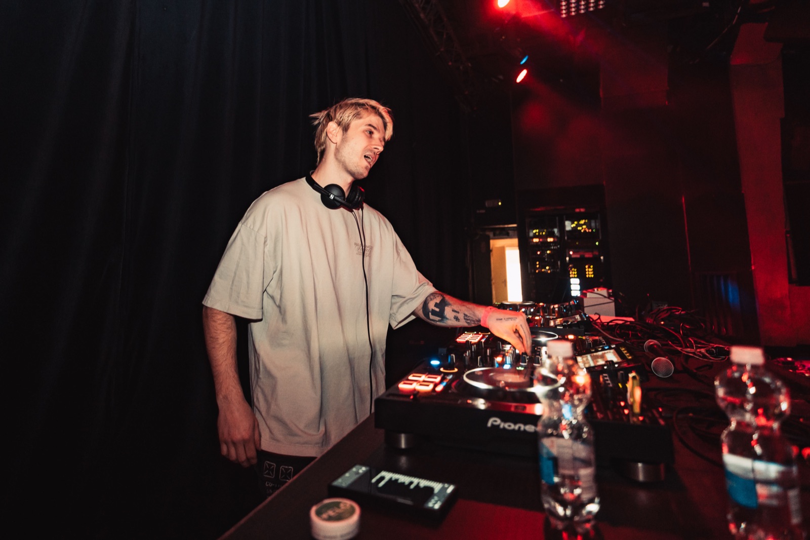 Wedry | Mind Healing | Roxy Prague — m188_photo